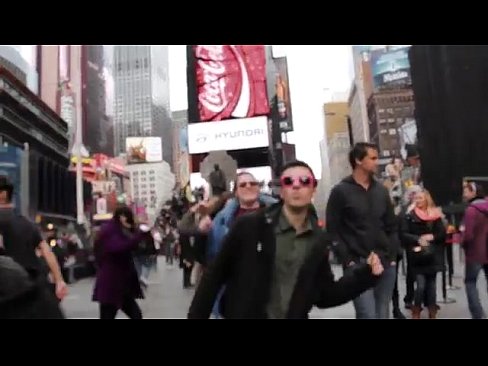 Pharrell - Happy in New York City #HAPPYDAY