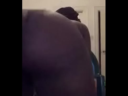 Ebony bitch booty shaking