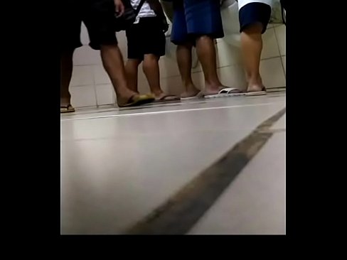 Pegação no shopping parte 1