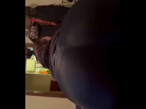 Shaking ass in yoga pants