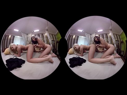 VirtualPornDesire - Her Lesbian Blonde 180 VR 60 FPS