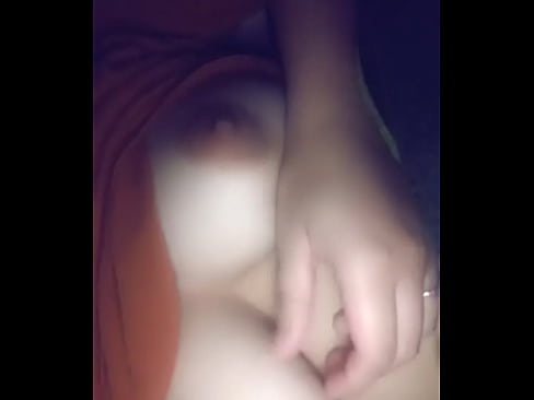 18yo enjoying her boobs