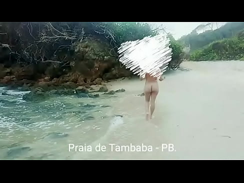 Thays passeando na praia de Tambaba-PB., Lindo lugar para casais naturistas.