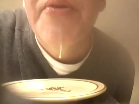 Faggot verbal a. himself as he eats loads of cum