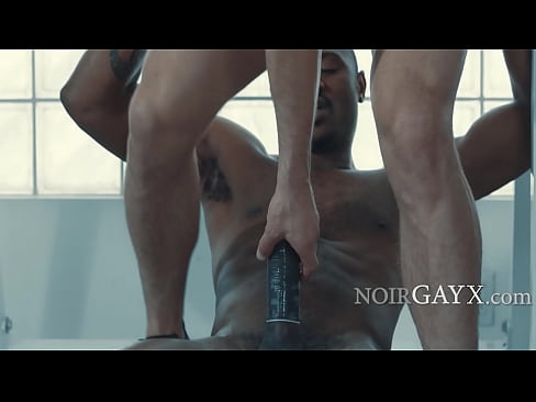 Two Black Studs Fuck White Hunk In Gym