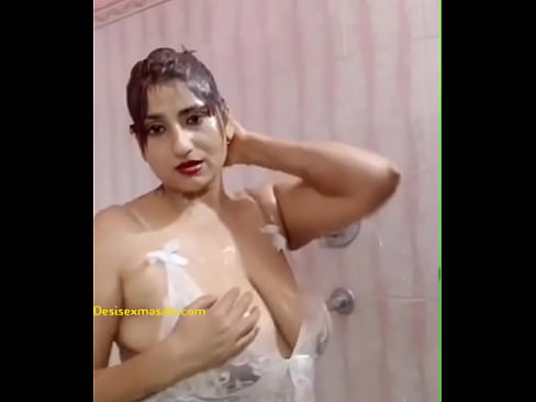 Bhabi bathing big ass hot bath ajjsksj
