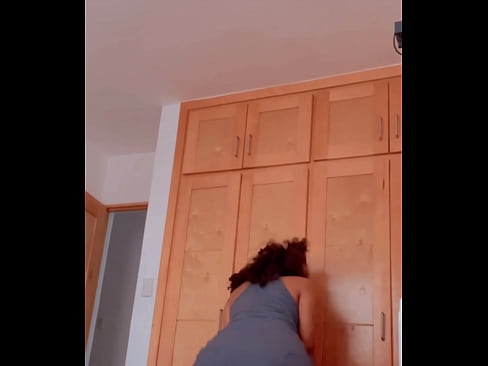 Dancing ass shaking