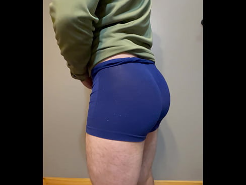 Big ass Twink huge dick