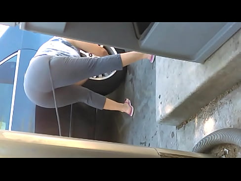 Amazing White Milf Bending Over With Leggings