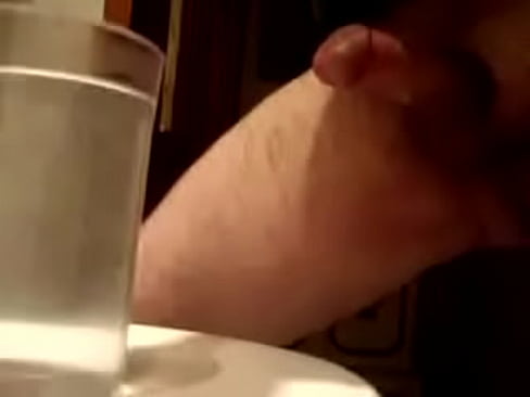 Masturbacion en un vaso de agua