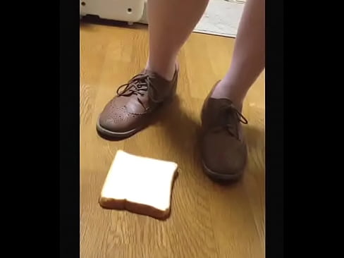 【fetish】Bread food crush Sneaker
