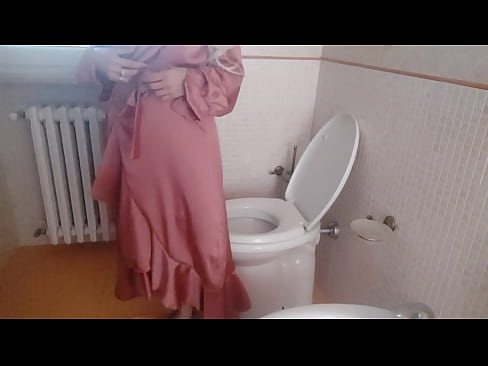 the warm pee of my stepmother dressed in elegant silk during a party