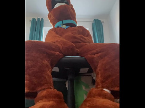 Scooby doo fursuitter enjoys alone time after a hard day