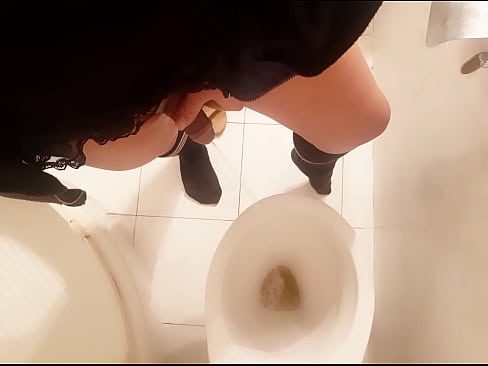 I want to pee in my mouth like this