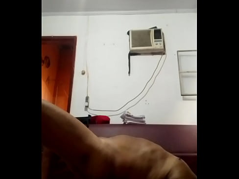 GUGU EM UM ESXITANTE EXERCÍO