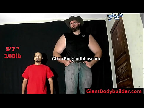 Crush of Titan, Tallest huge white muscle man vs Black Giant Bodybuilder!