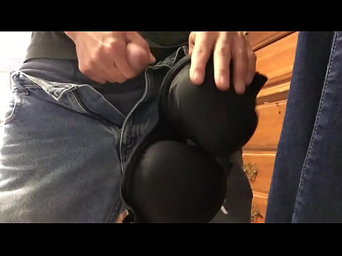 cumming on strangers clean bra and put it back