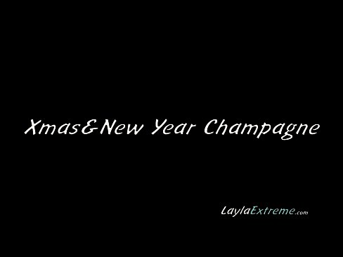 Fisting Layla Extreme - Xmas & New Year Champagne