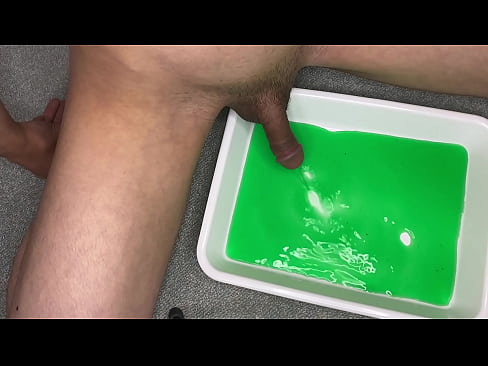 Echocharlie3 Video series Number0005 colored green pee injected by catheter