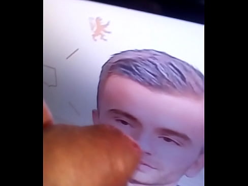 COCK  TV N°1 > Here gettin' hard-on by wanking in front of this young sluty footballer at tv-interview !!