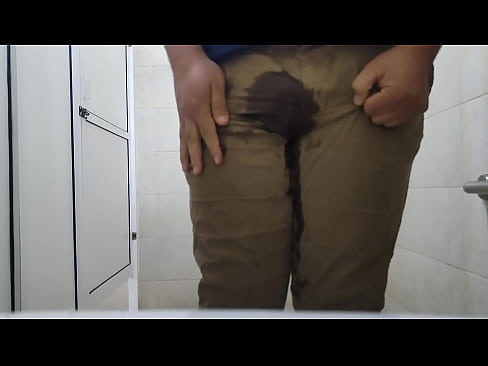 I peed my pants un front of the toilet, in a public bathroom