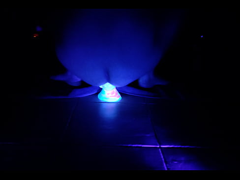 UV dildo