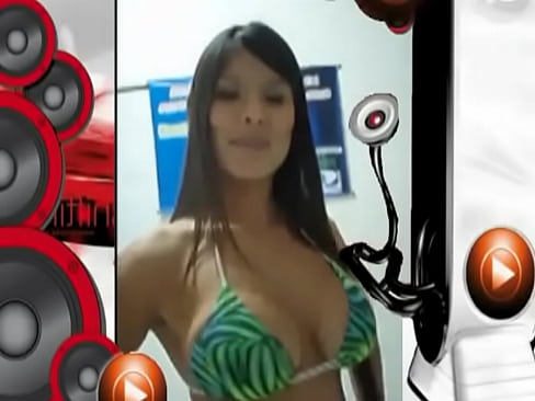 Johanna Maldonado zöld bikiniben mutatja meg a bájait 480p (Video Only)
