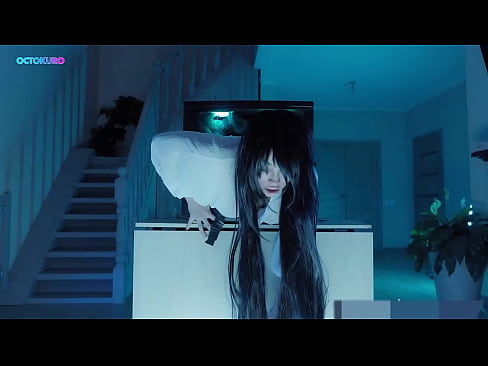 Sadako big ass stuck in TV