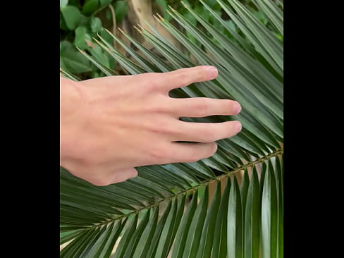 malik vadheim hand vid 3 garden