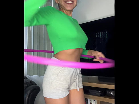 @fitbelenalf is hula hooping with no bra while her tits almost fall out