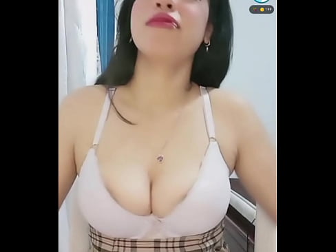 Videollamada con Amiga de Super Live termina en Llamada Caliente con ella