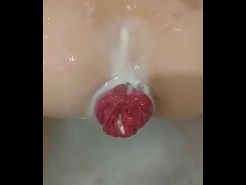 filled my naughty asshole with milk and sprayed it out!
