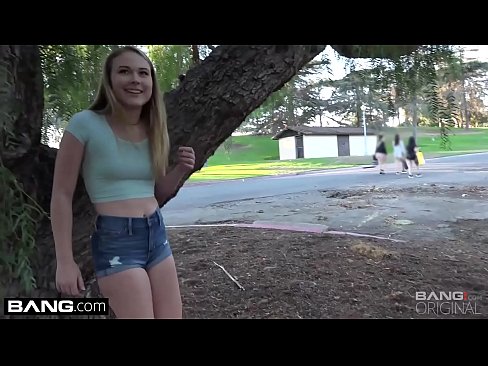 Alyssa Cole Flashing tits in the park