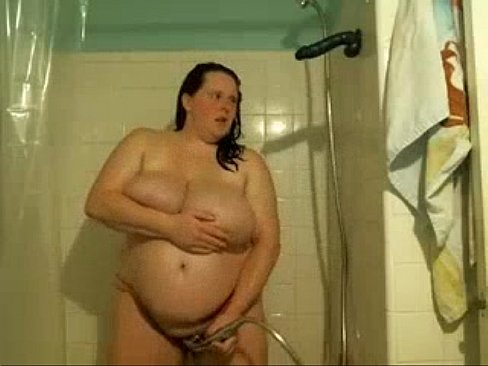 Chaturbate-Public.Show-c-countrybabee9109-2016.01.12.040800 - in the shower