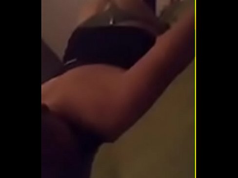 turkish slut muenevver with solo show on periscope 24 11 16