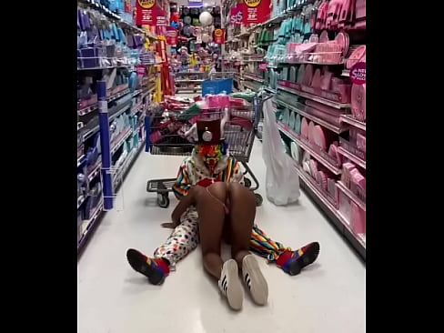 Clown gets dick sucked in party city