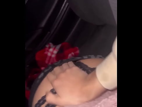 Fucking dating app bitch in my whip and she sucked my cock