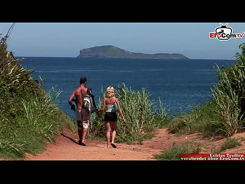 Sandwich fmm threesome at the beach with a blonde girl