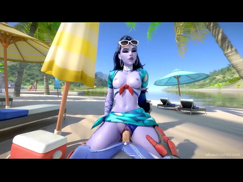 Widowmaker enjoying the beach