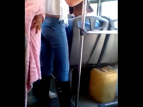 buenas nalgas en el transporte