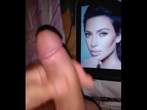 Homenaje a la bella y sexy Kim kardashian