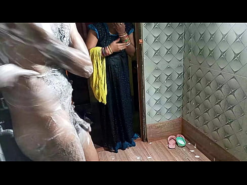 my maid caught me taking bath in bathroom secretly and fucked xnxx by herself