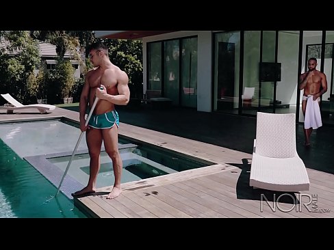 Sexy Big Cock Black Guy Has Sex With Latin Boy Who Cleans His Pool