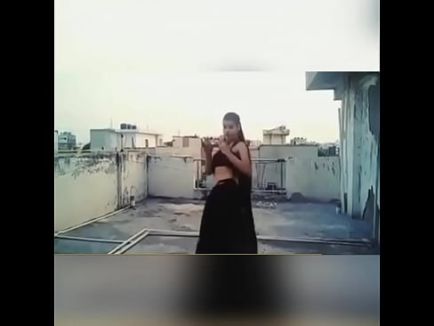 Indian girl sexy dance