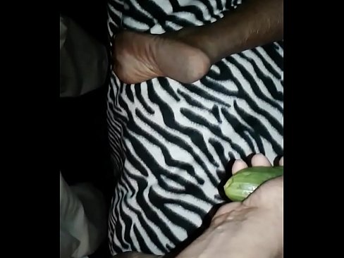 cucumber toes curling