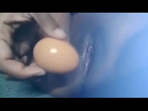 Horny wife makes video with egg