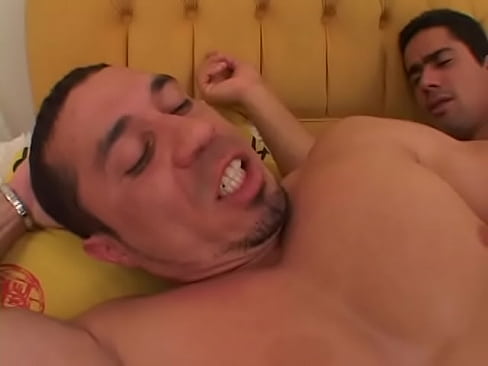 Alex Junior and Mendes love to fuck in the ass on the couch