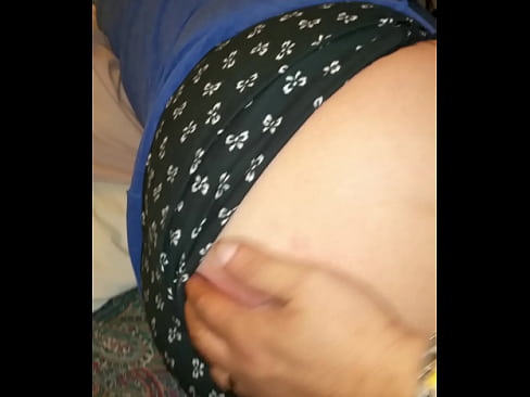 Pawg wife get her ass apanked for being naughty.
