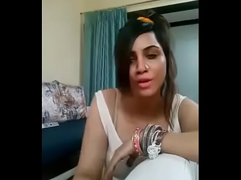 hot indian babe dance for webcam