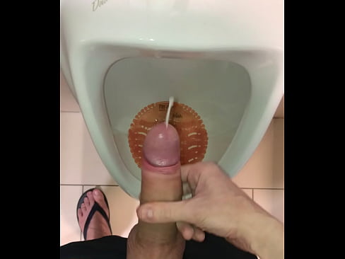 jerk-off in toilet big dick